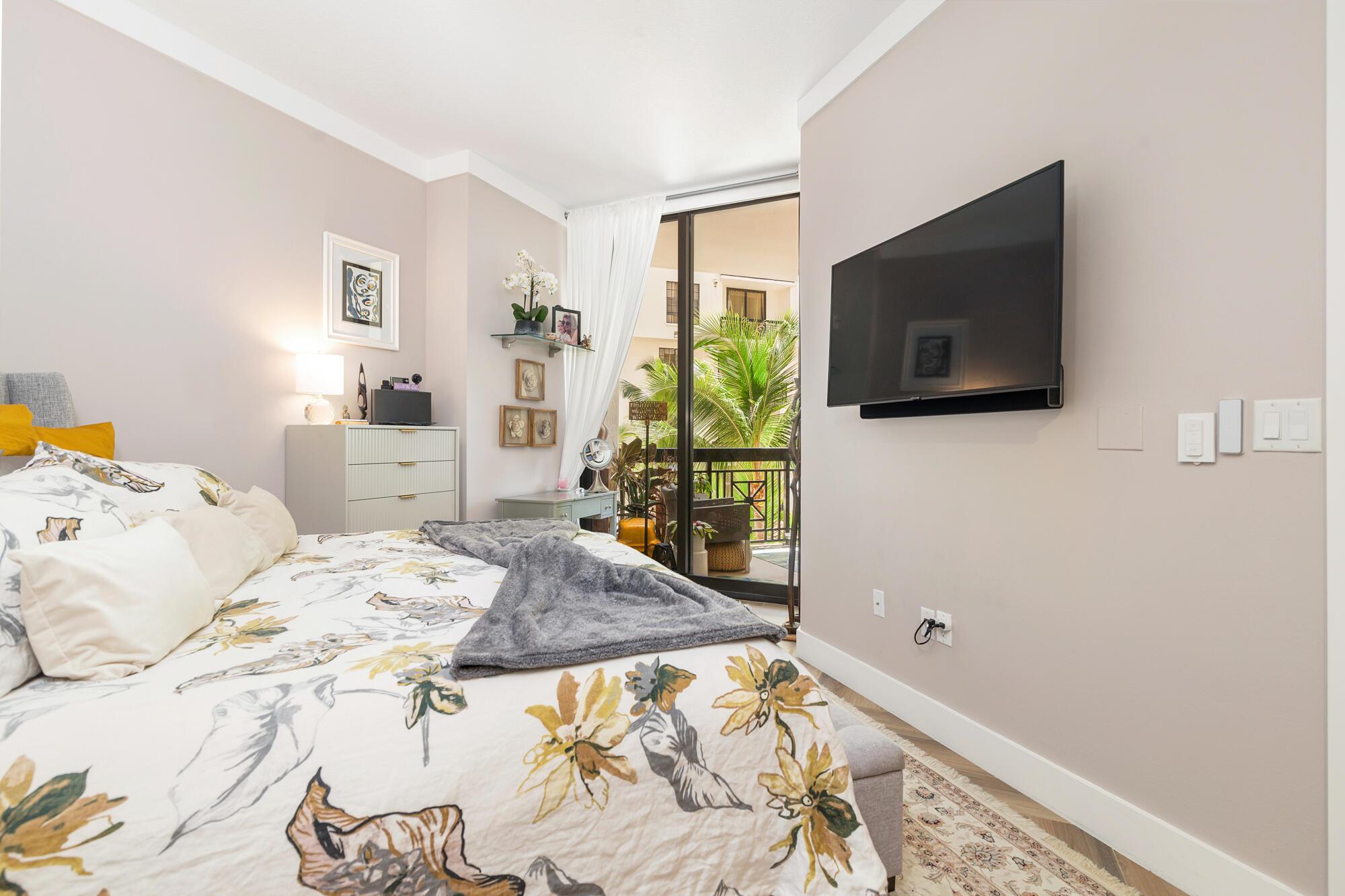 801 South Olive Avenue 919