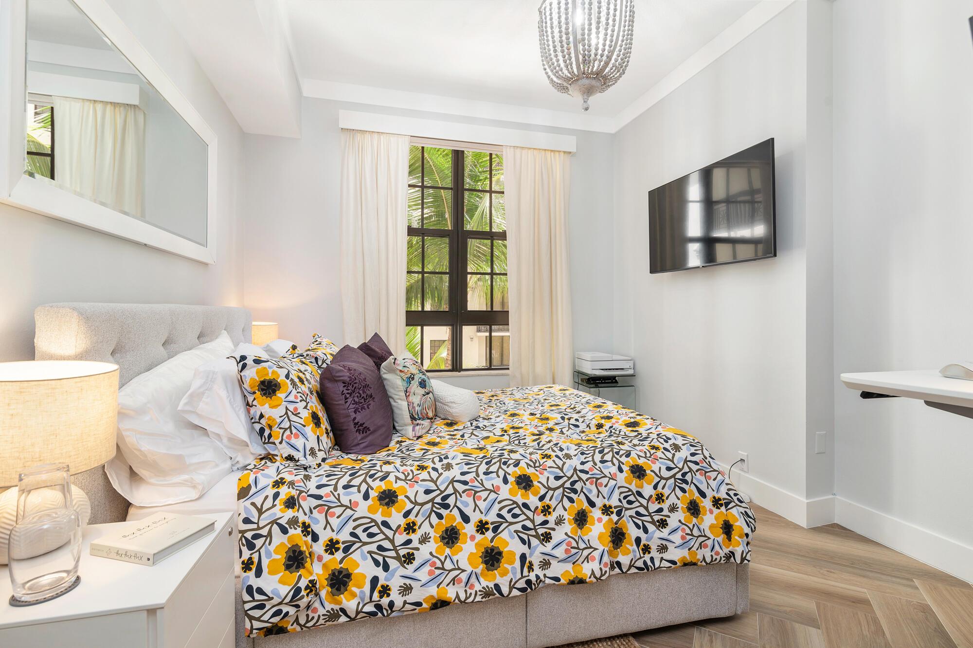 801 South Olive Avenue 919