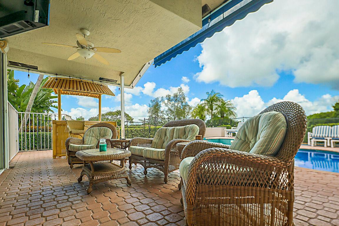 9525 Cross Creek Drive