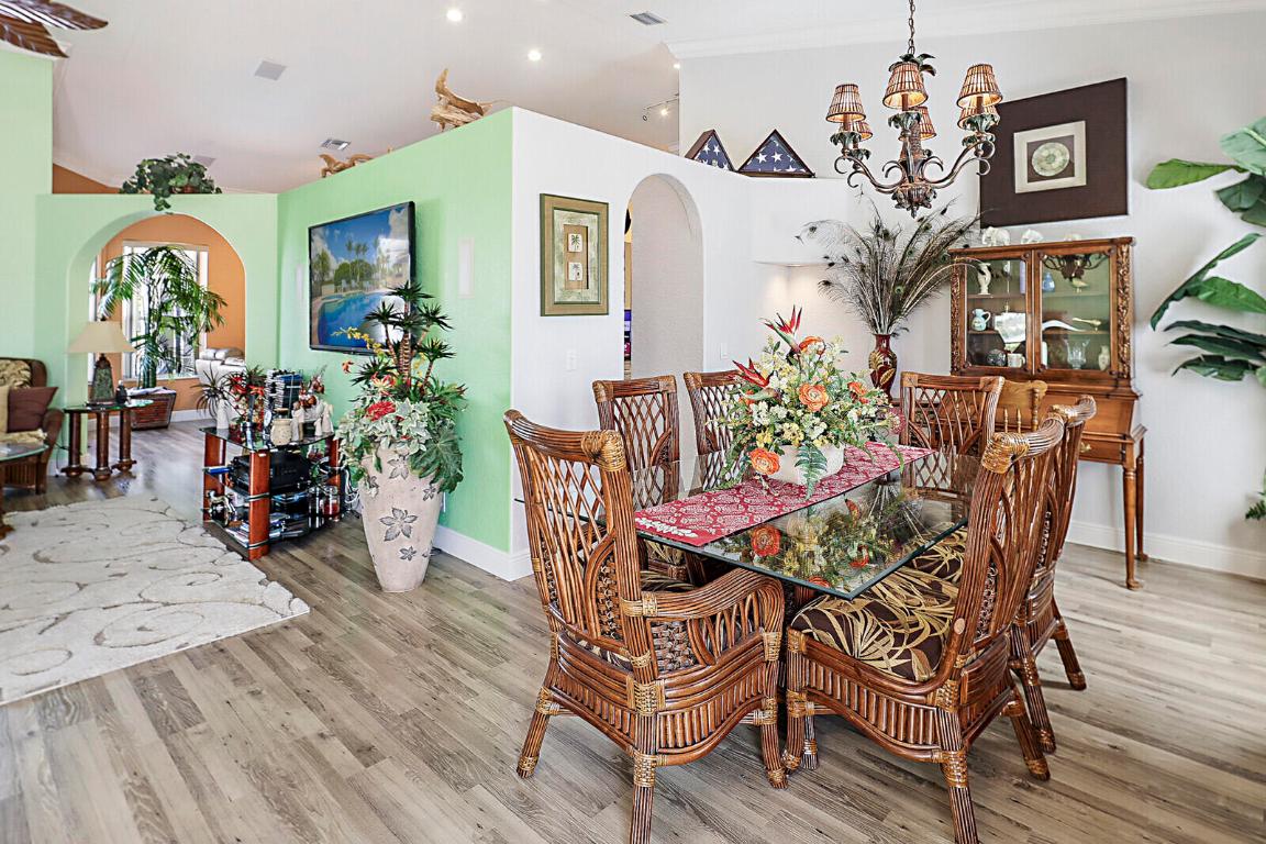 9525 Cross Creek Drive