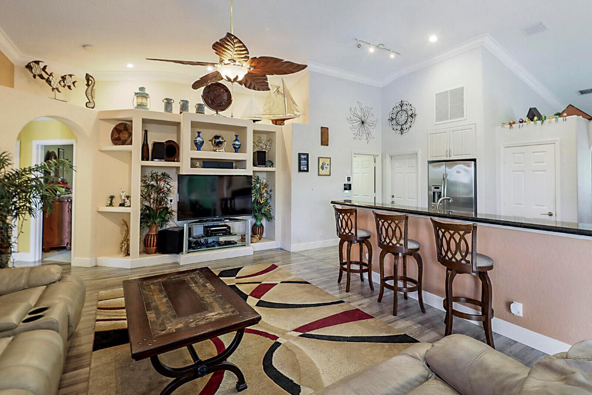 9525 Cross Creek Drive