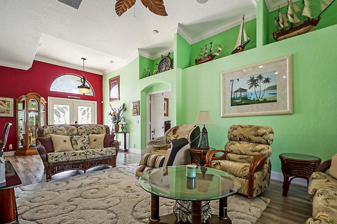 9525 Cross Creek Drive