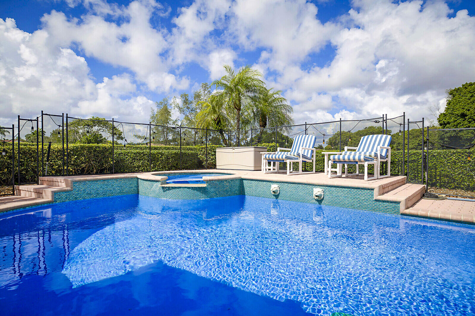 9525 Cross Creek Drive