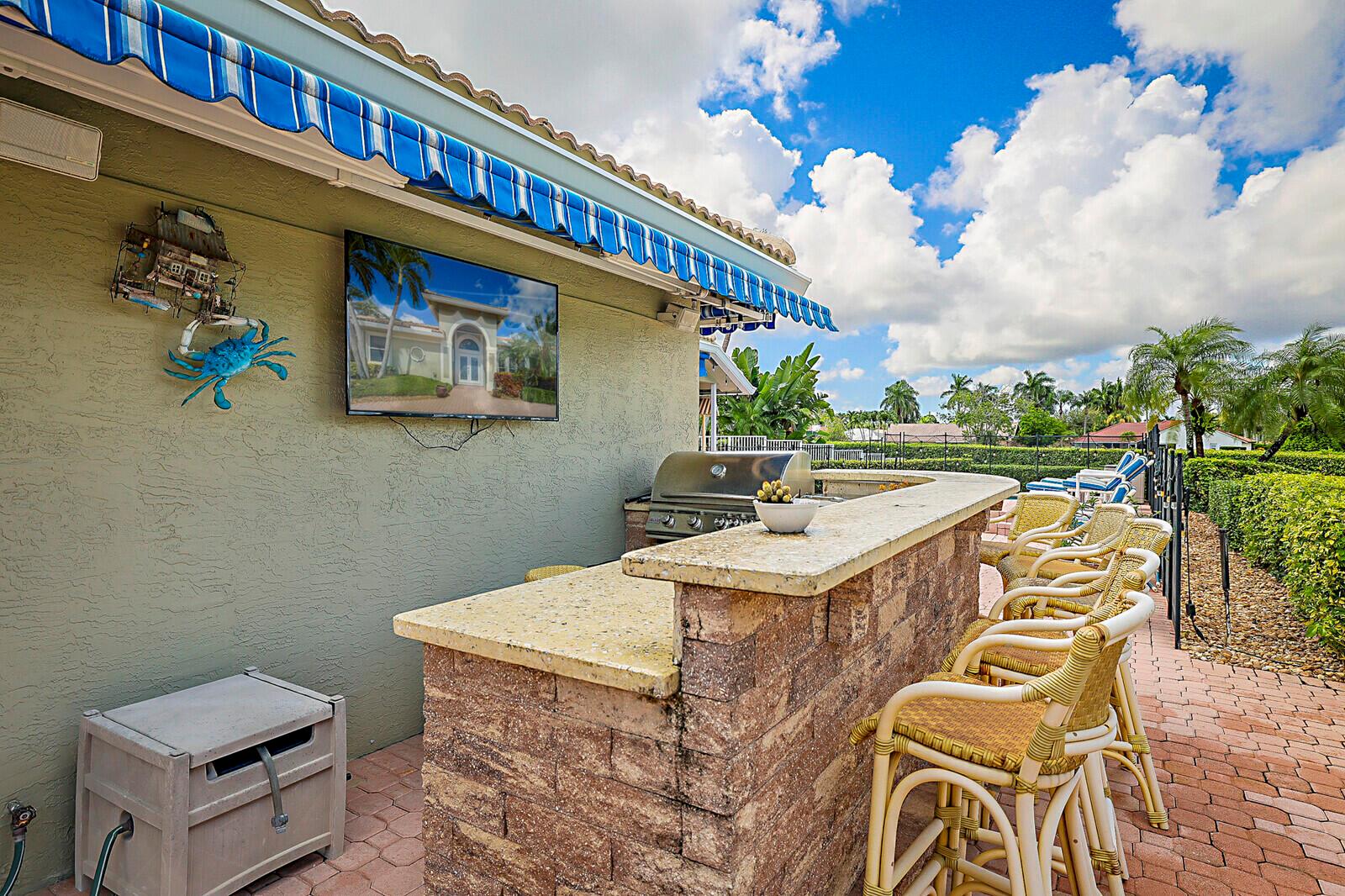 9525 Cross Creek Drive