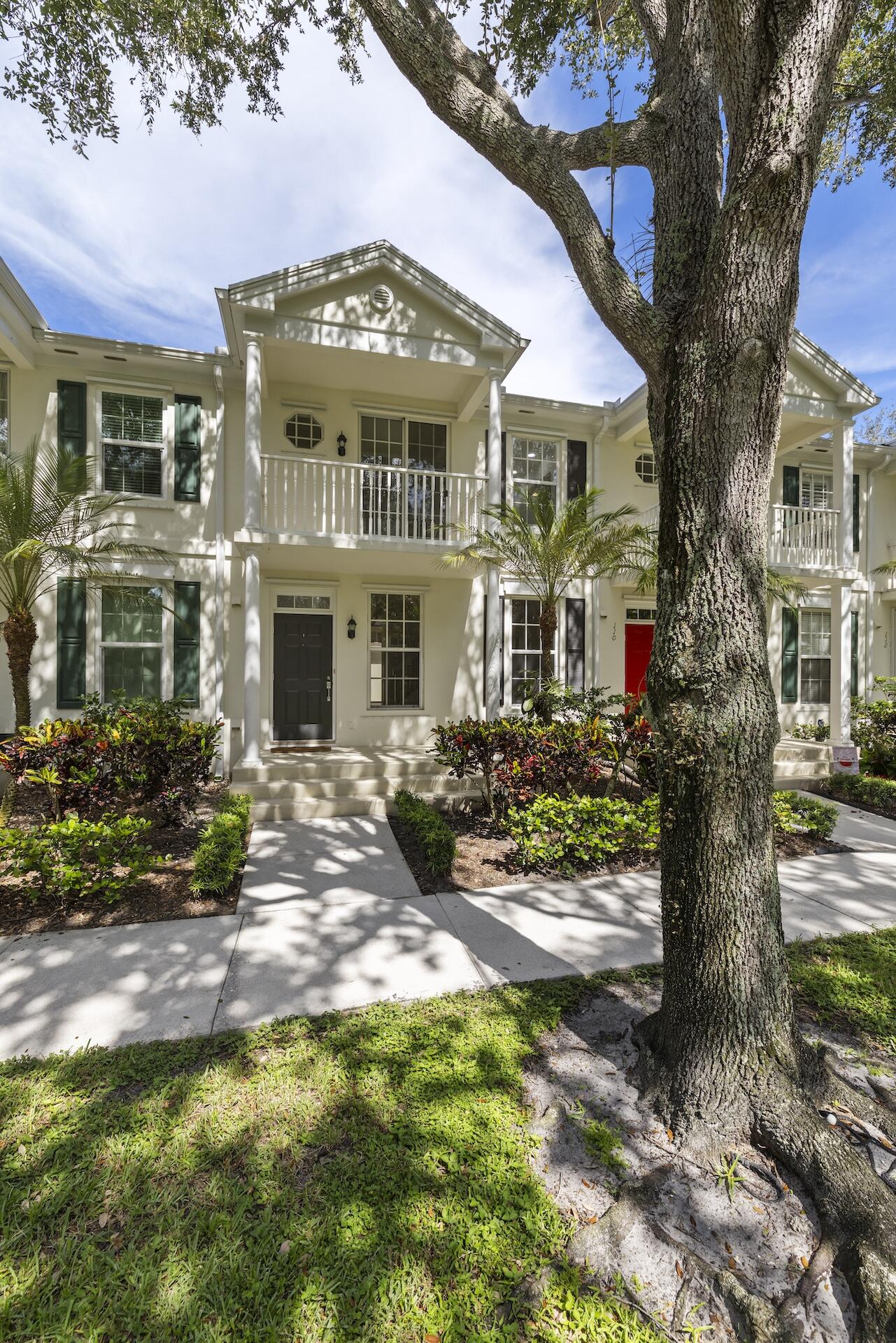 108 Courtenay Court