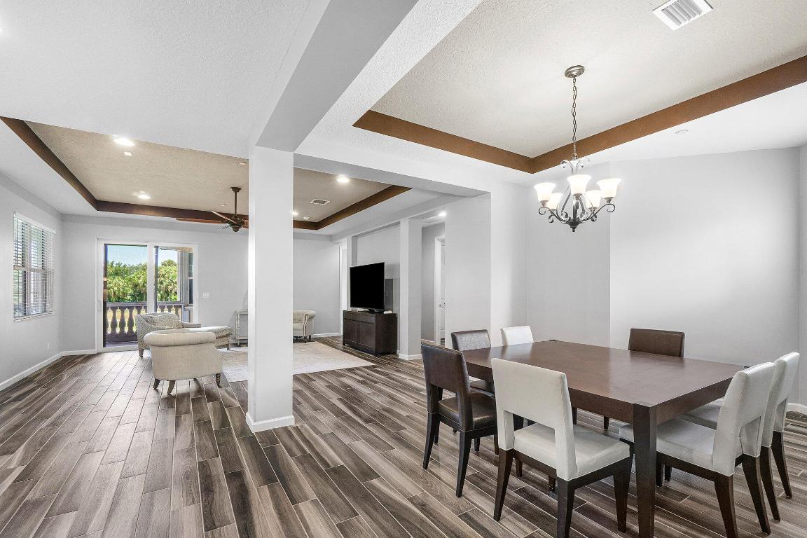 274 Tresana Boulevard 132