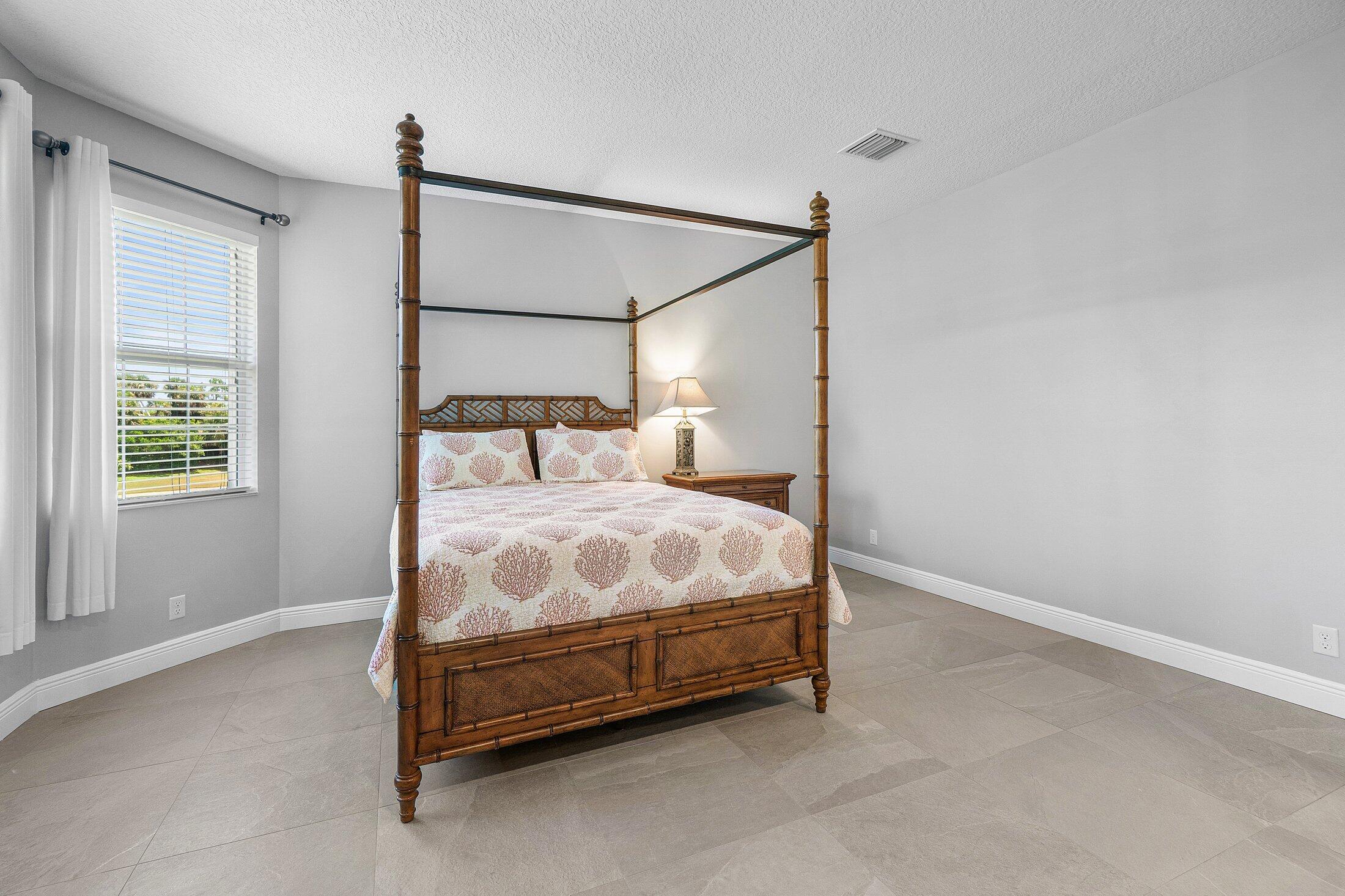 274 Tresana Boulevard 132