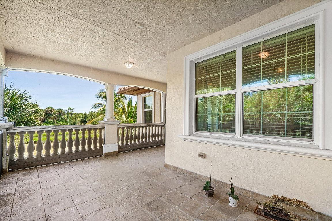 274 Tresana Boulevard 132