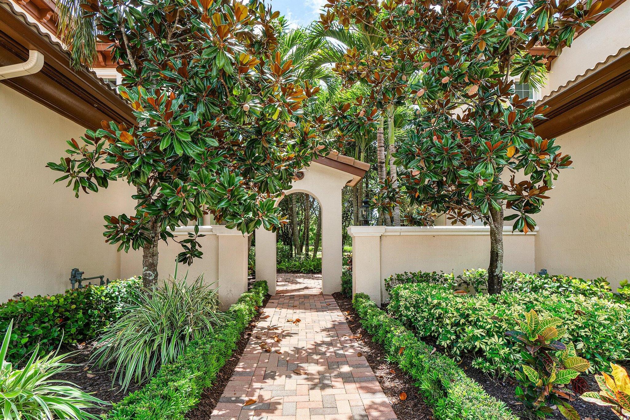 274 Tresana Boulevard 132