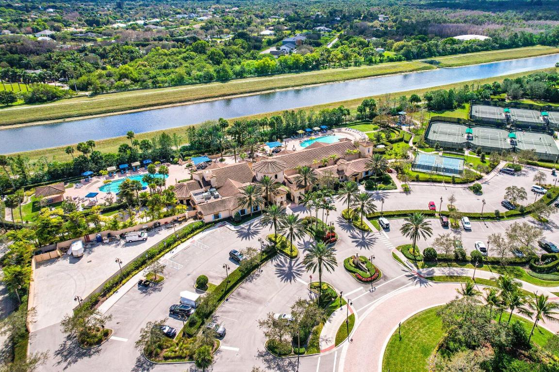 274 Tresana Boulevard 132