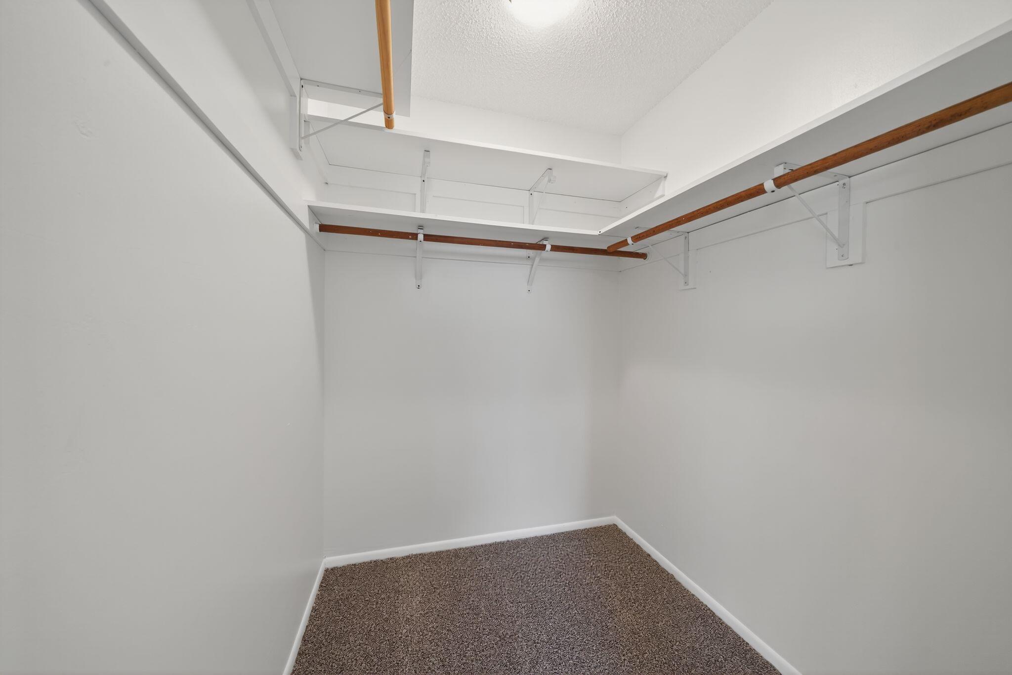 440 SE Sunnydale Lane