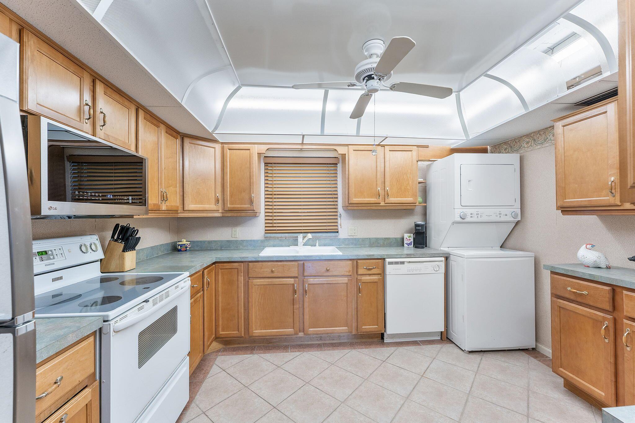 801 Lake Shore Drive 505