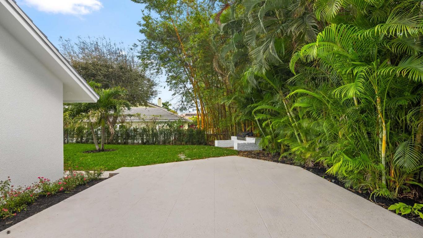 4606 Gleneagles Drive