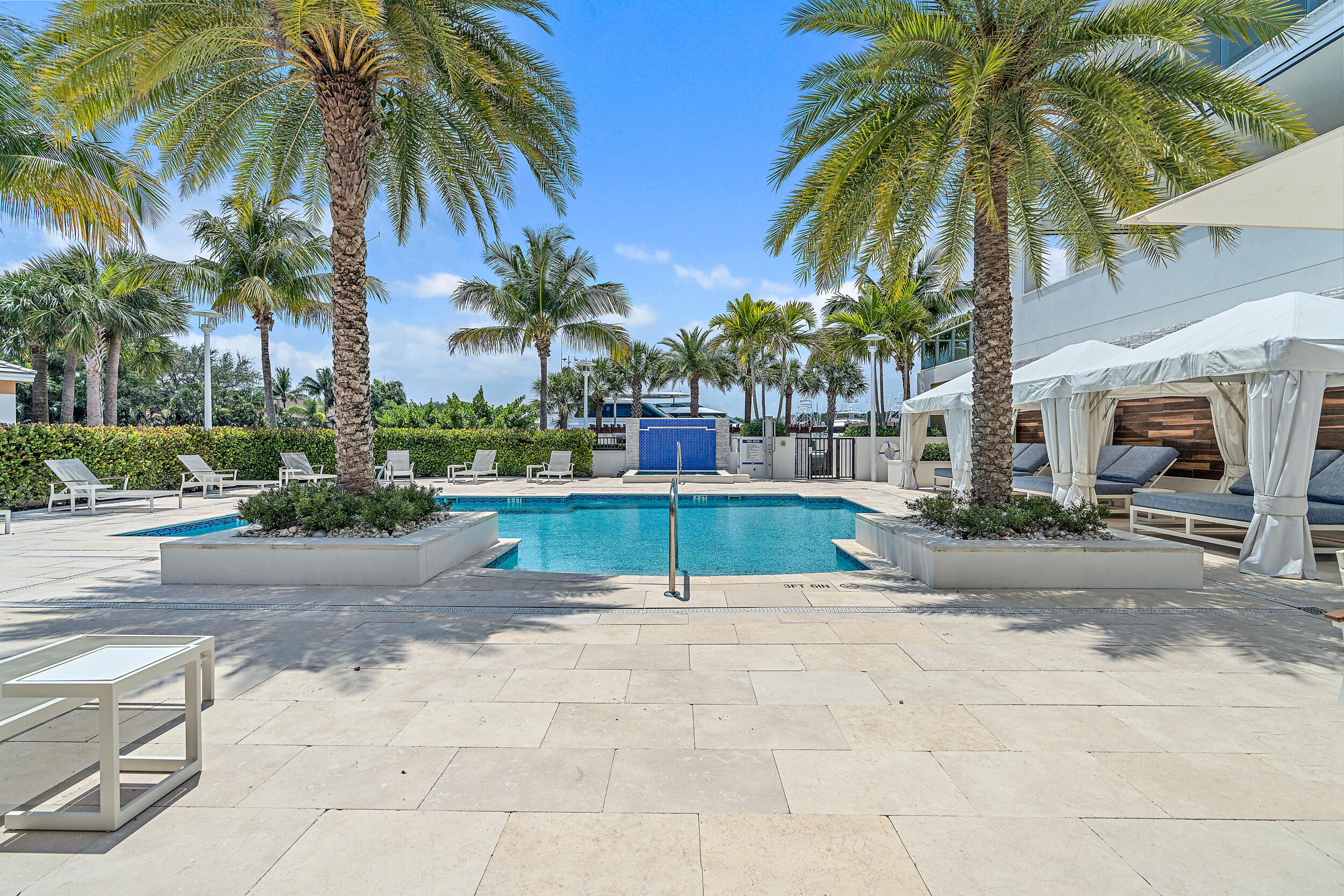 2700 Donald Ross Road 211