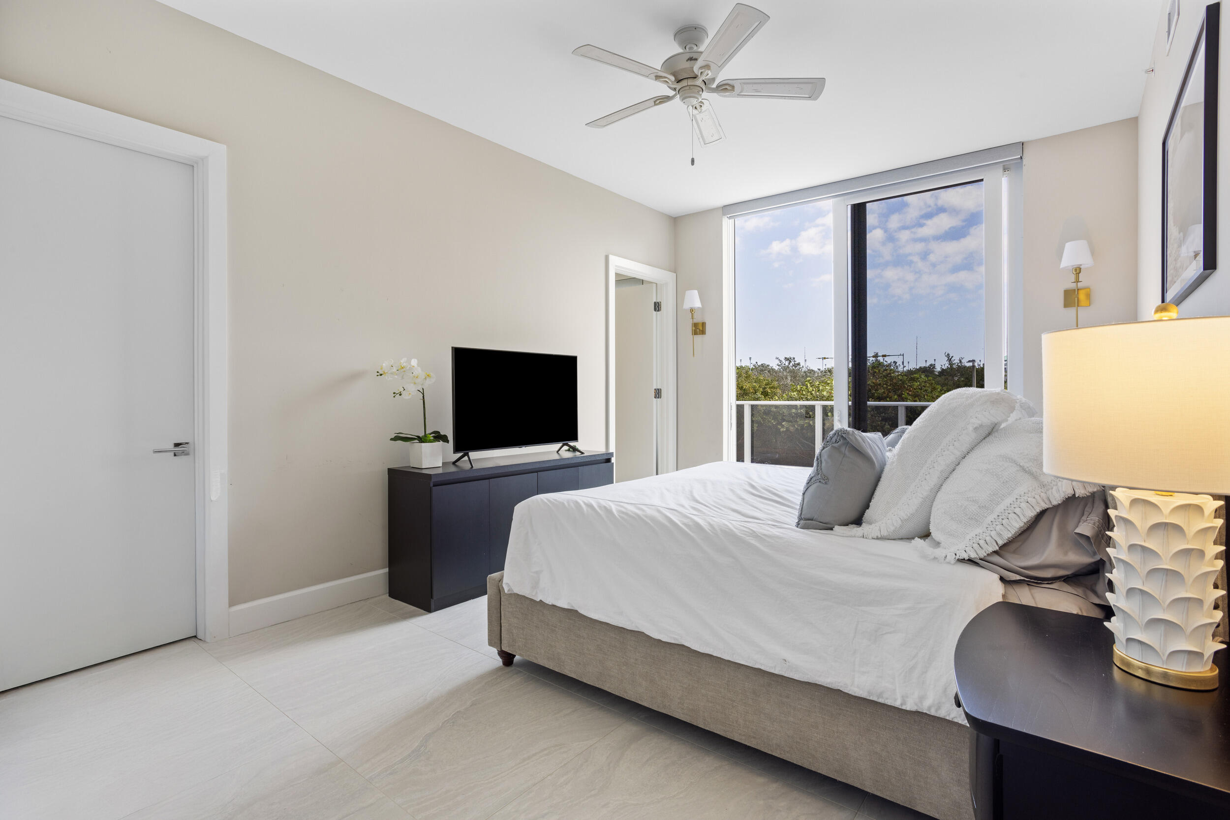 2700 Donald Ross Road 211