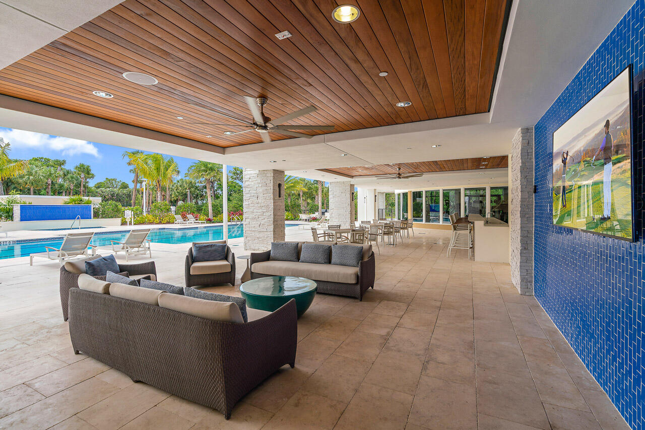 2700 Donald Ross Road 211