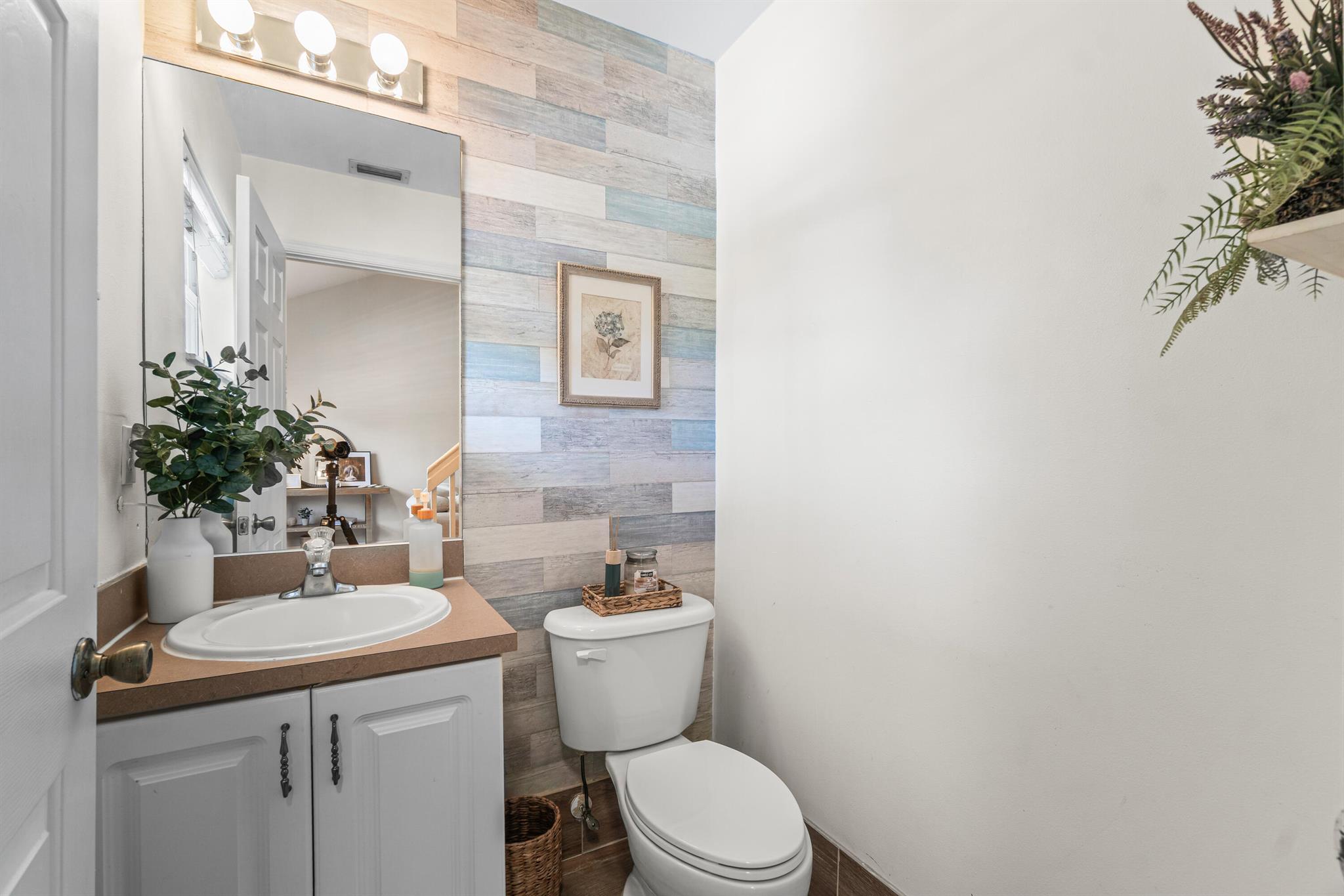 318 SE 23rd Avenue