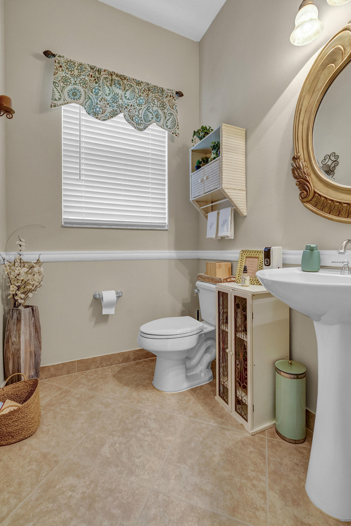 8604 Cobblestone Point Circle