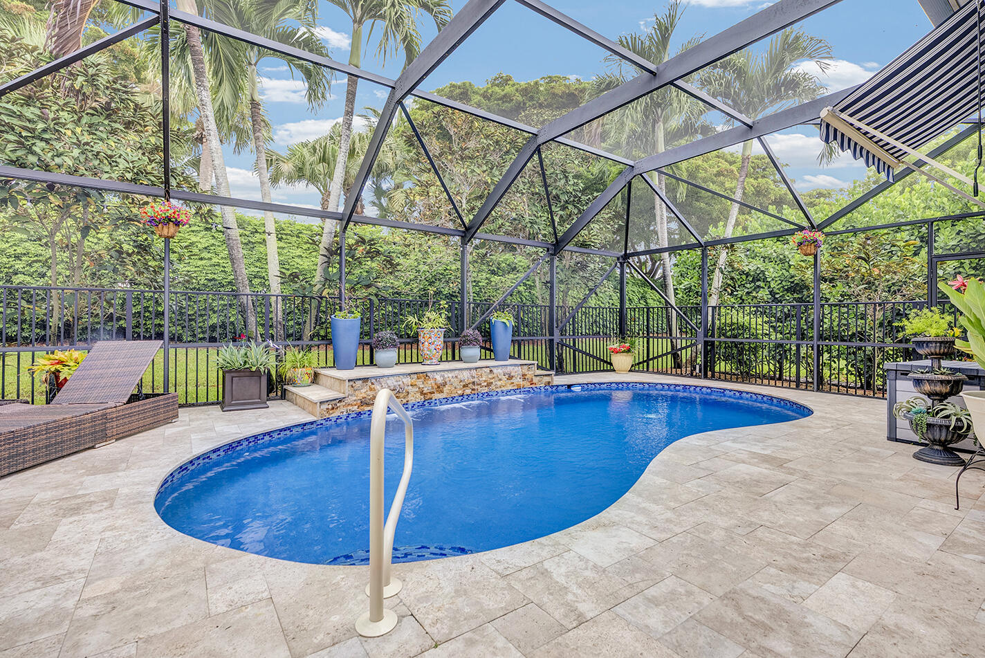 8604 Cobblestone Point Circle