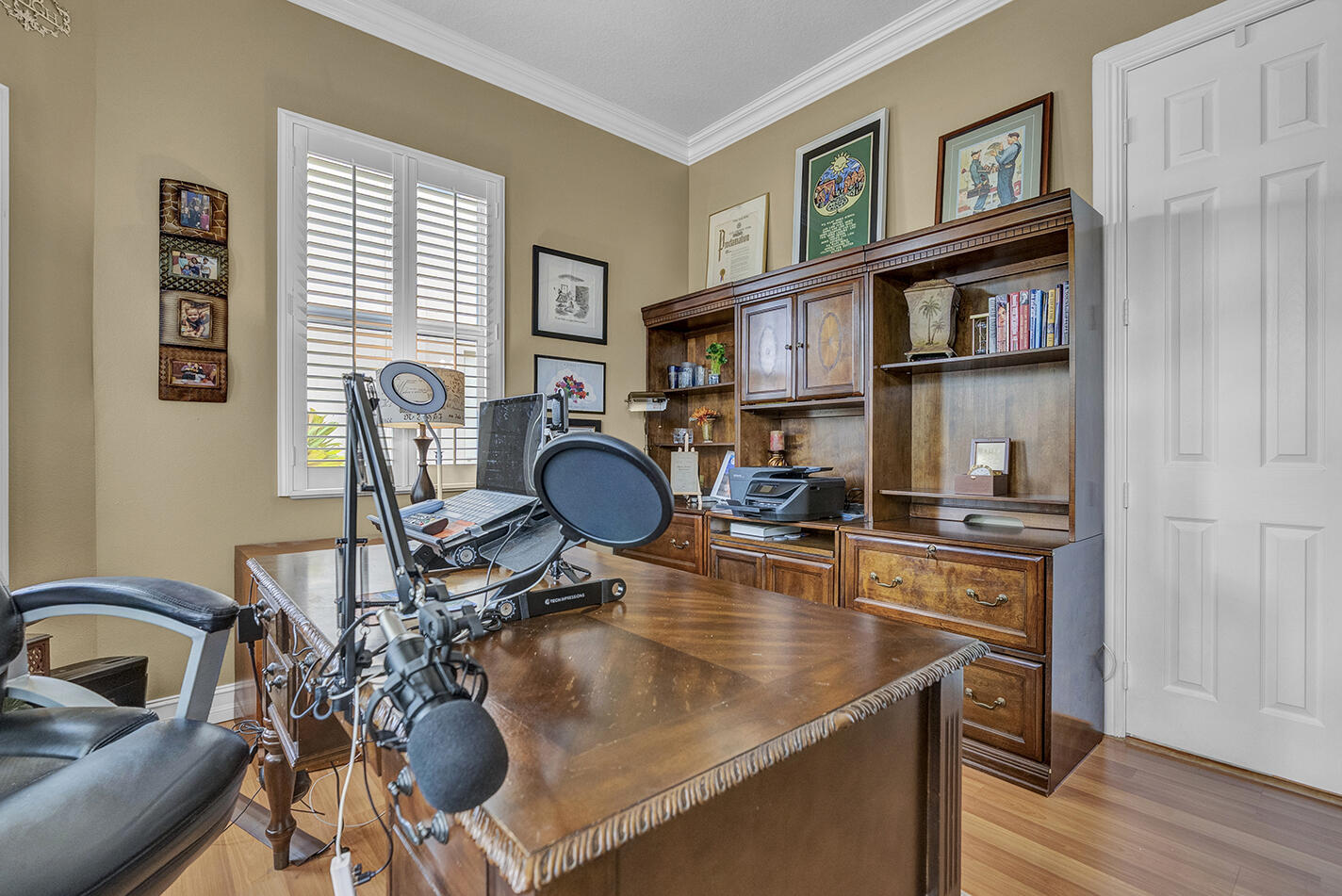 8604 Cobblestone Point Circle