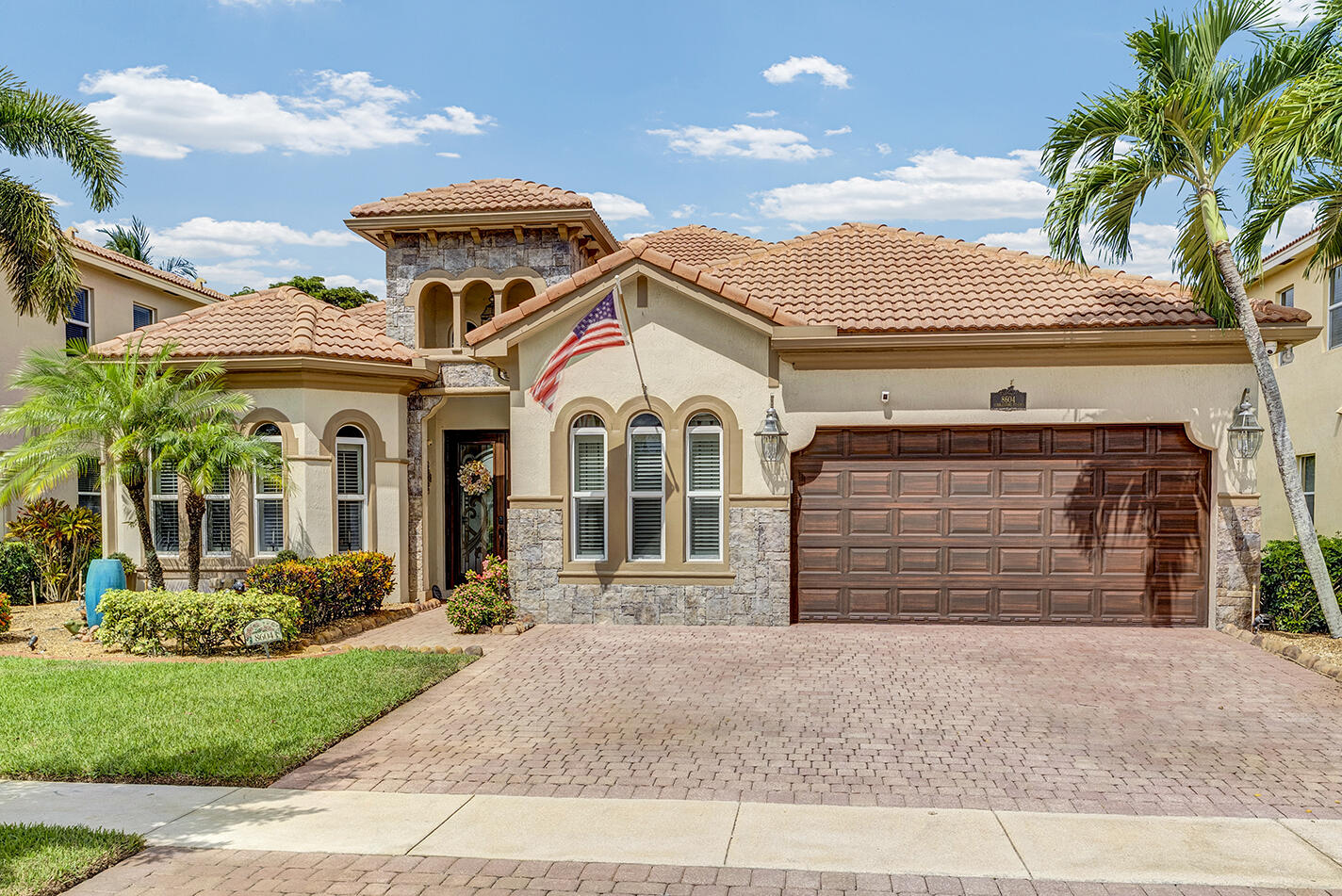 8604 Cobblestone Point Circle