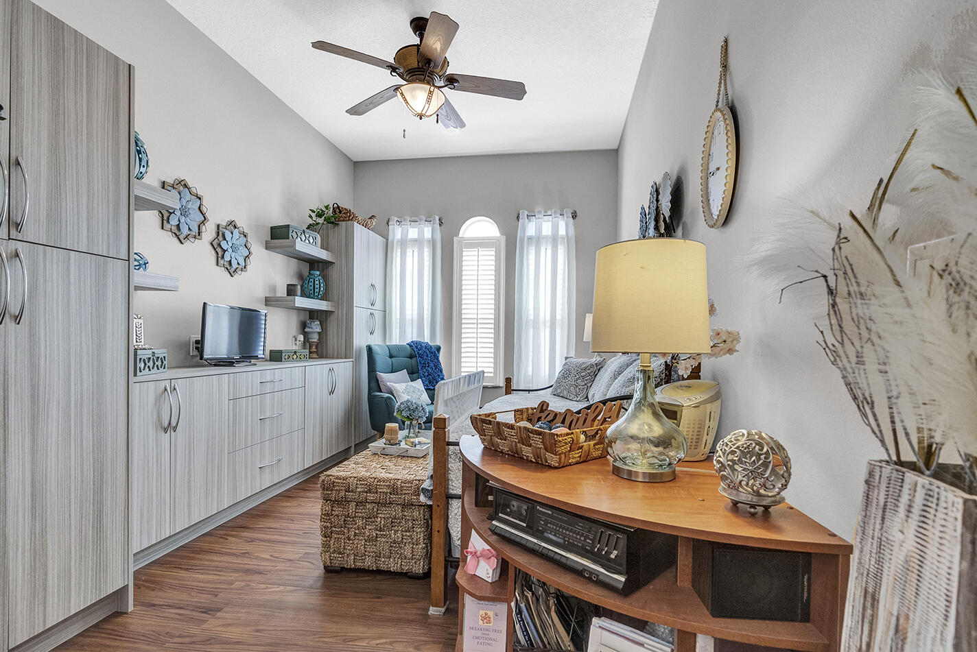 8604 Cobblestone Point Circle