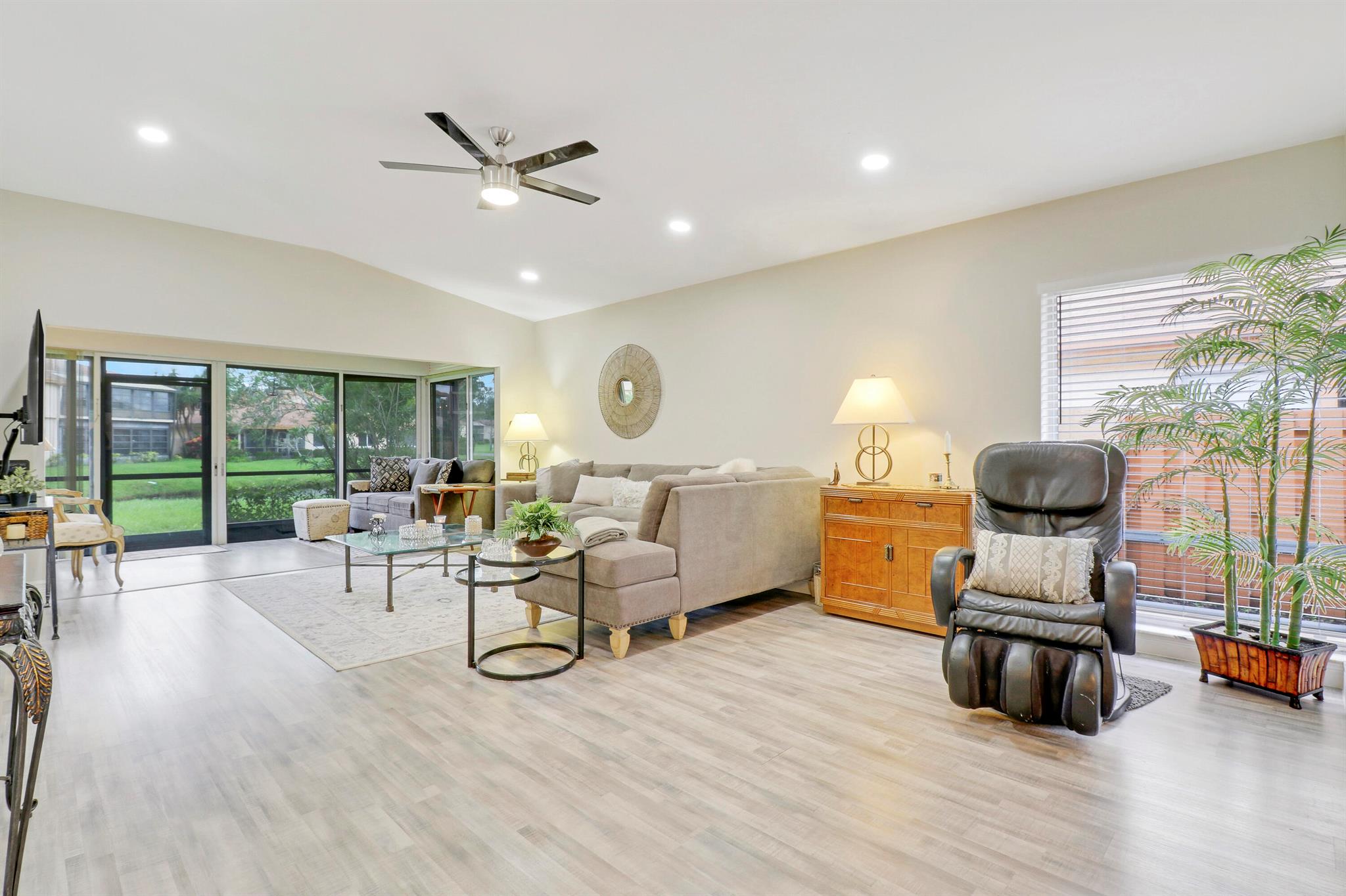 13566 Sabal Palm Court B