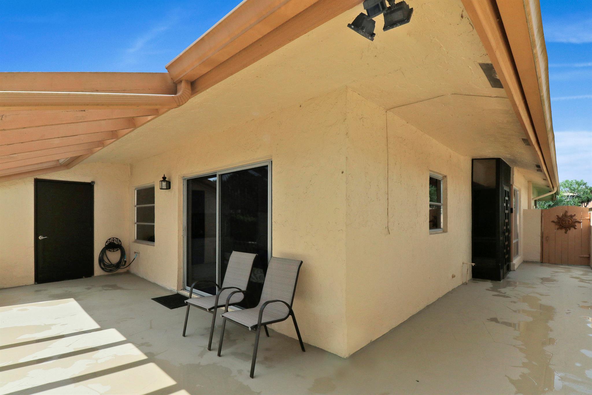 13566 Sabal Palm Court B