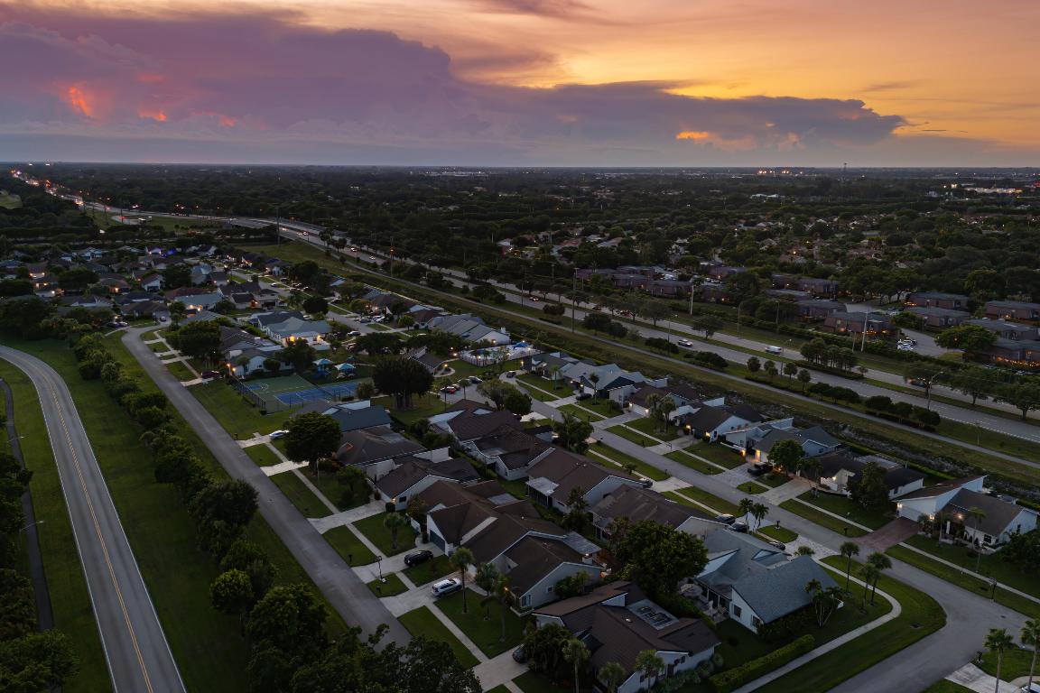 7718 San Mateo Drive E