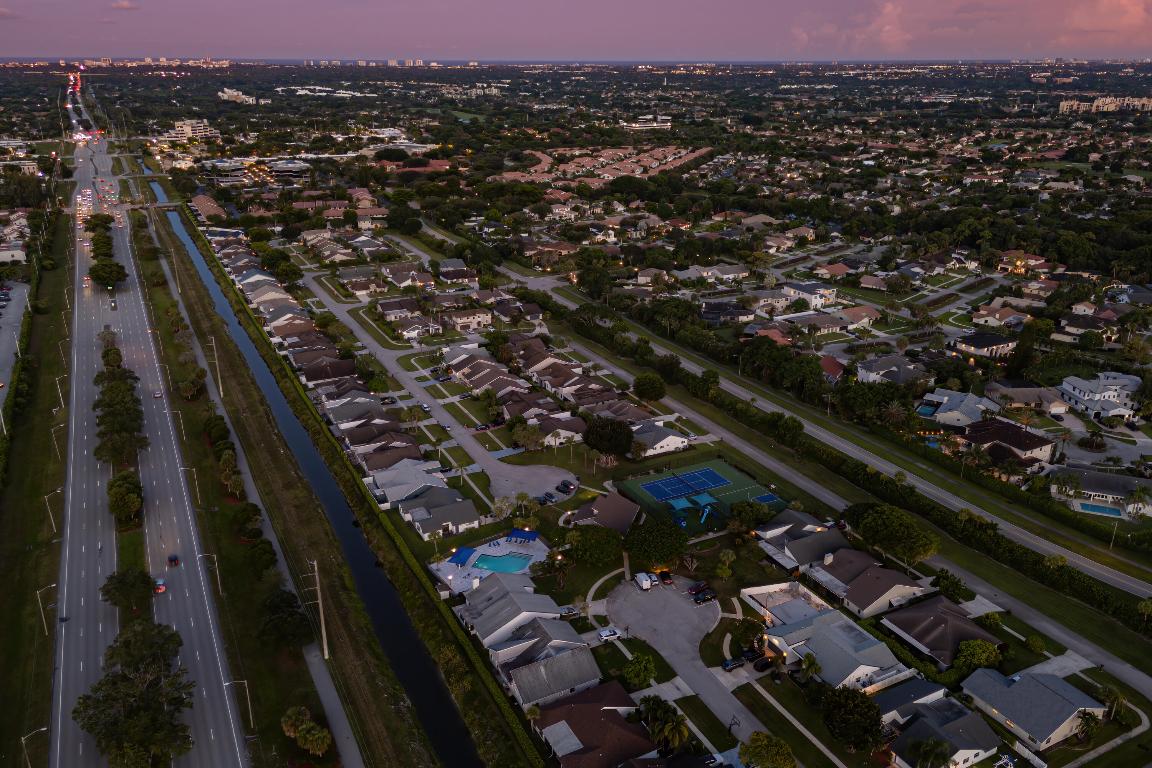 7718 San Mateo Drive E