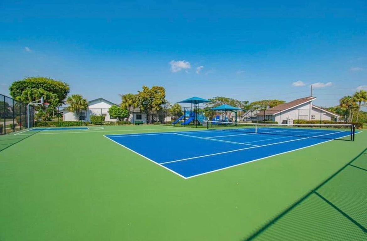 7718 San Mateo Drive E