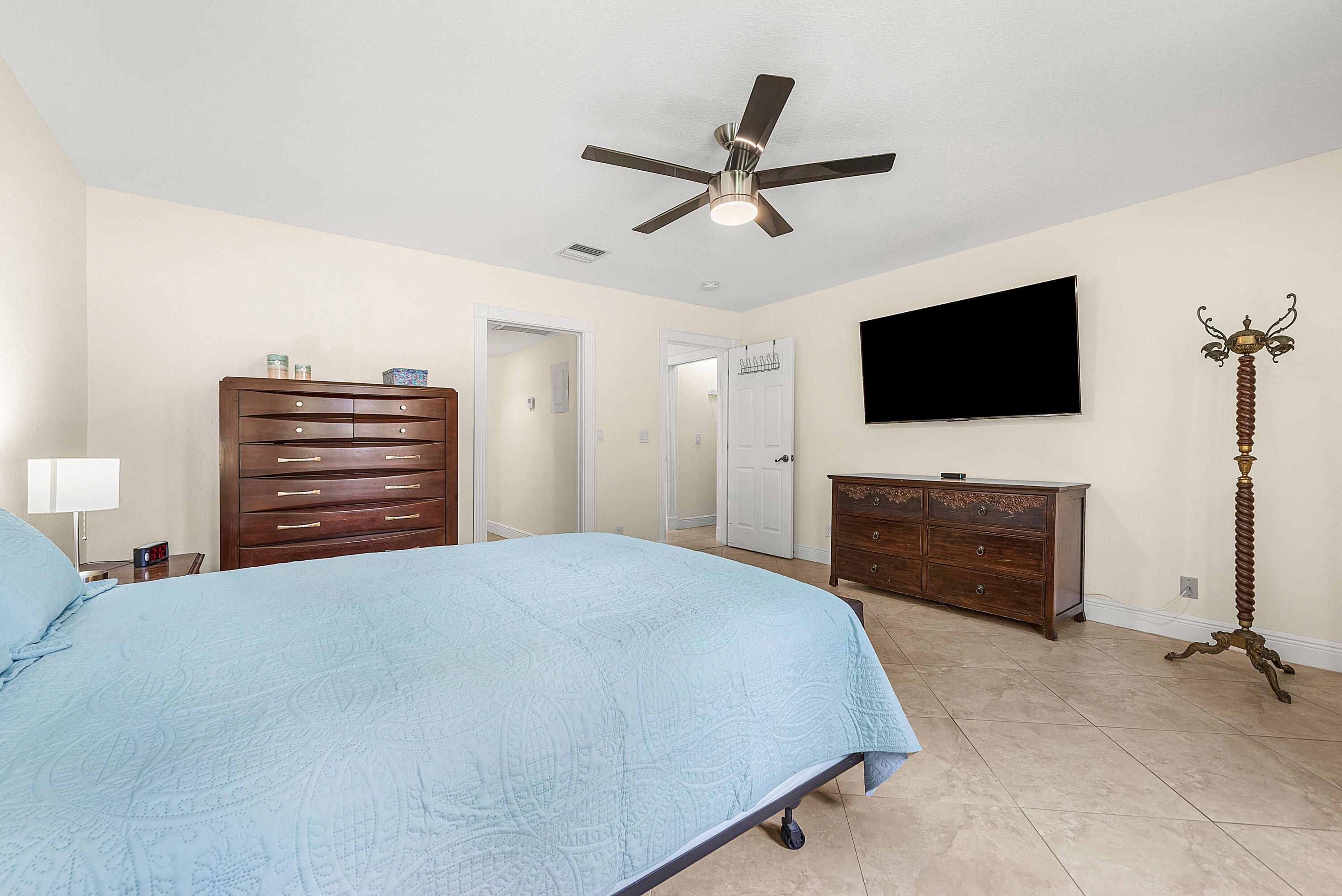 13990 Nesting Way C