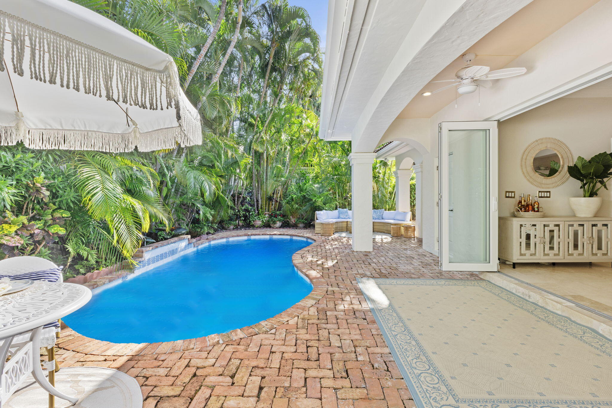 309 Valencia Road