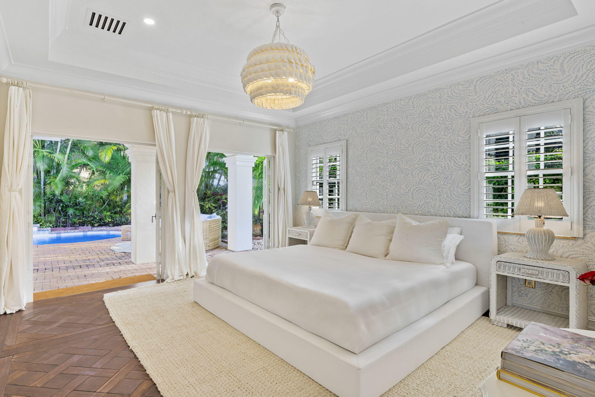 309 Valencia Road