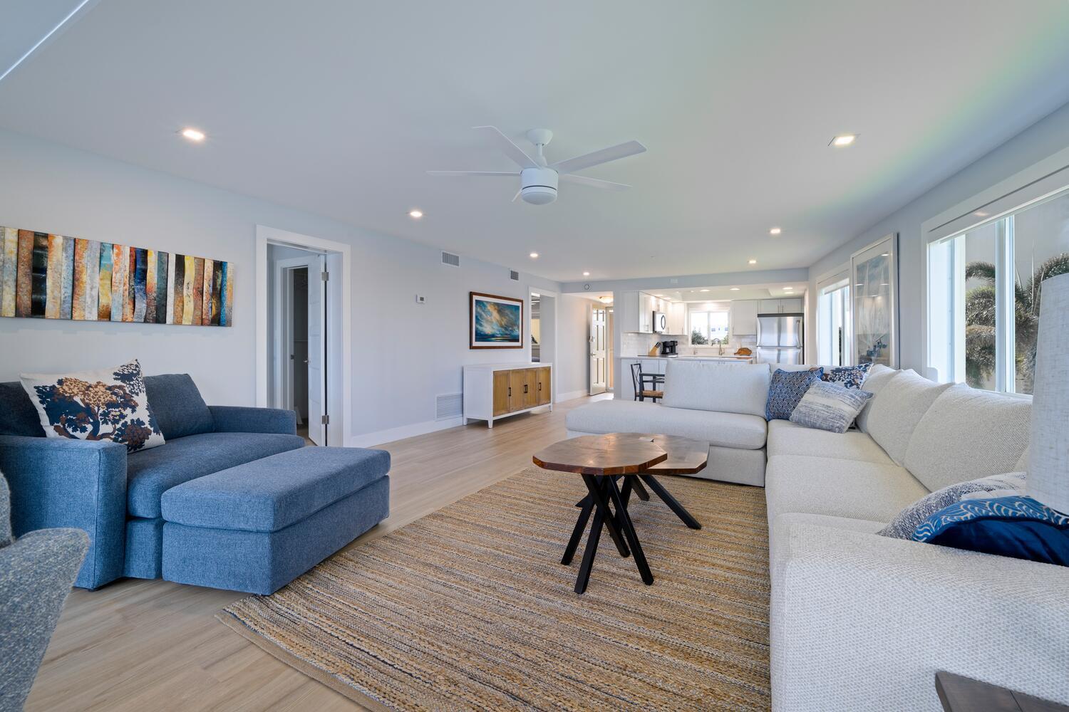 52 Yacht Club Drive 309