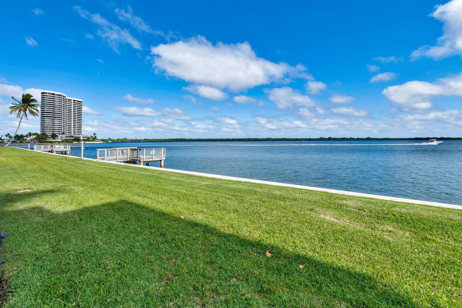 52 Yacht Club Drive 309