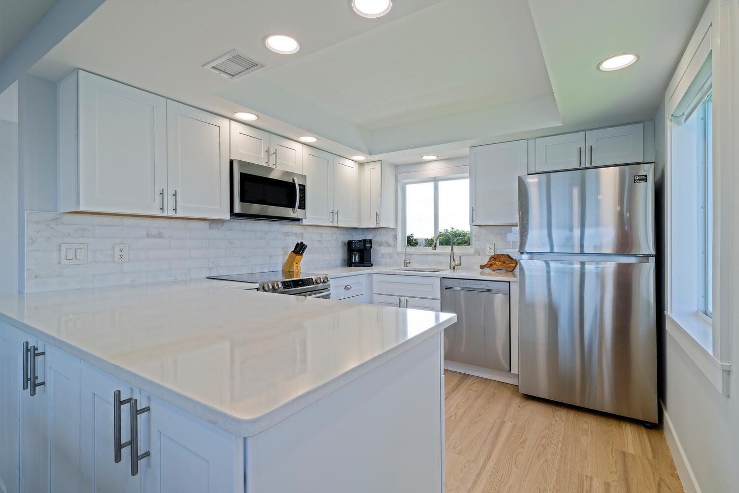 52 Yacht Club Drive 309