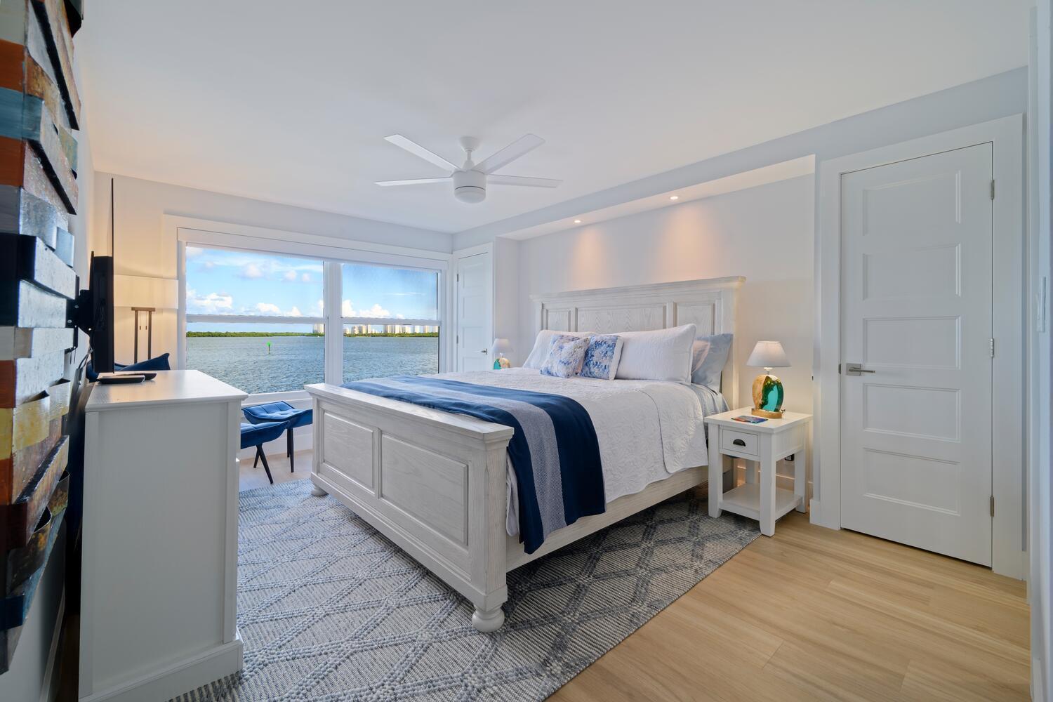 52 Yacht Club Drive 309