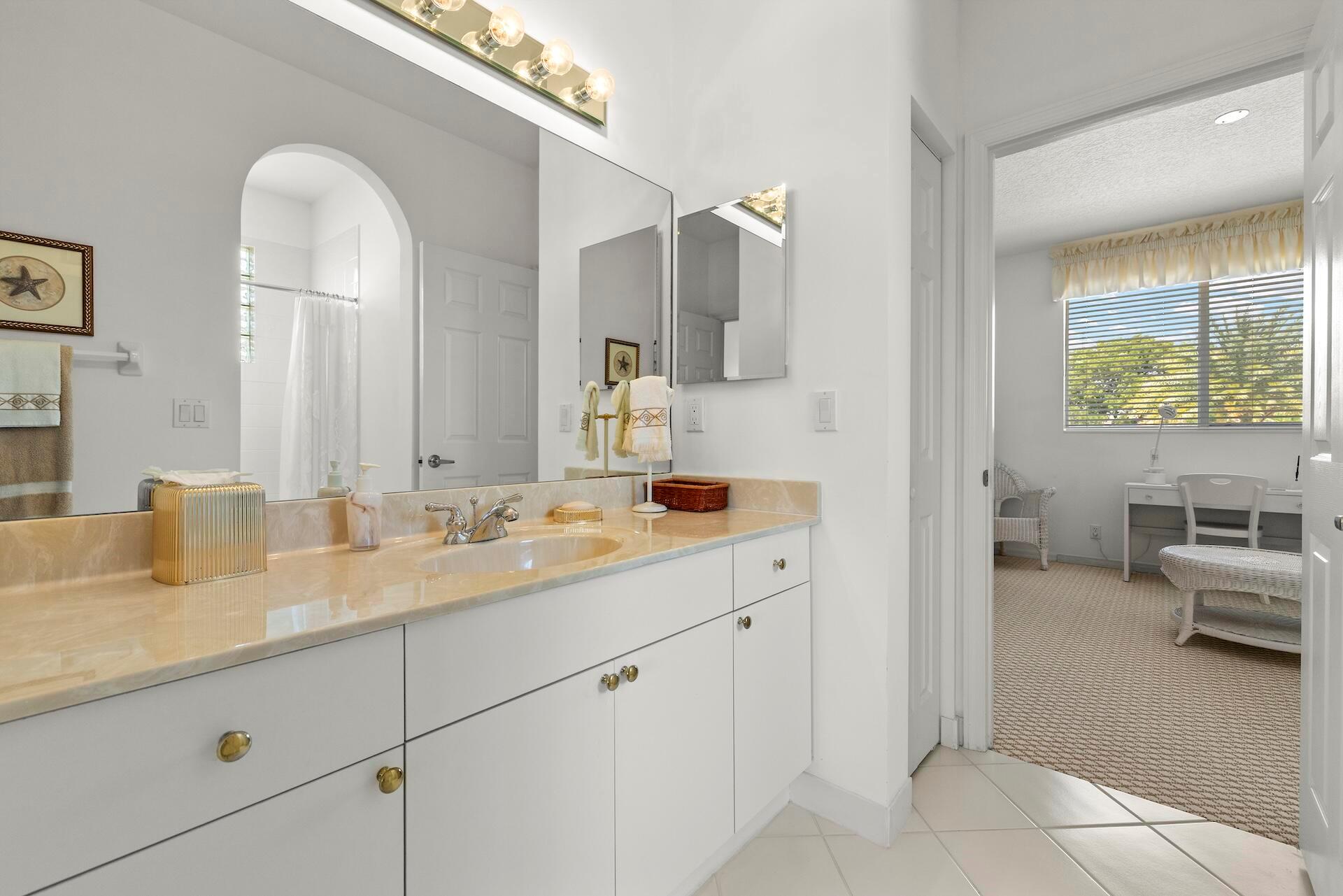 10910 Grande Boulevard W