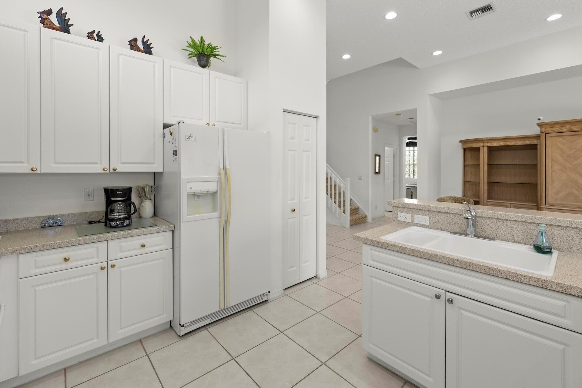 10910 Grande Boulevard W