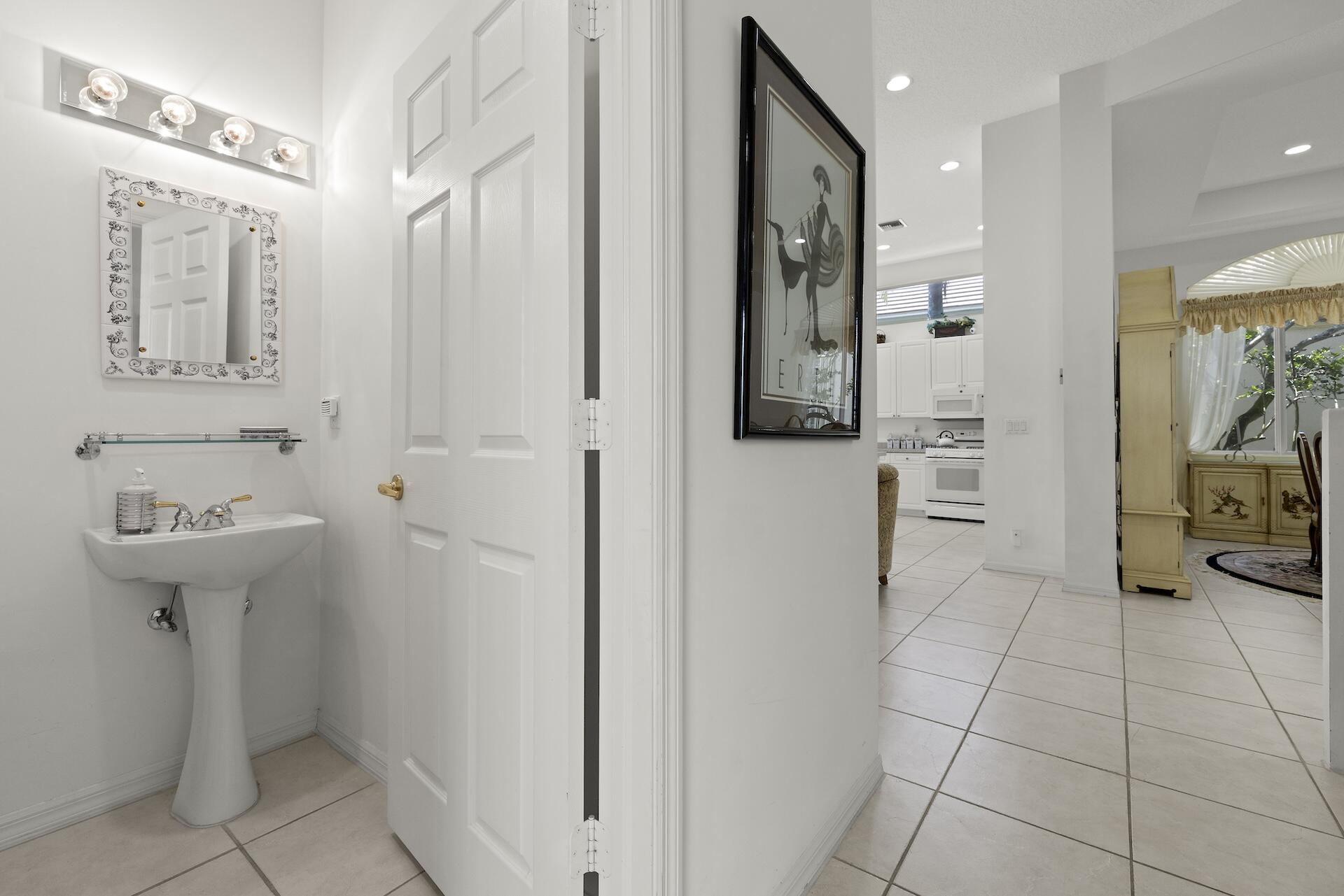 10910 Grande Boulevard W