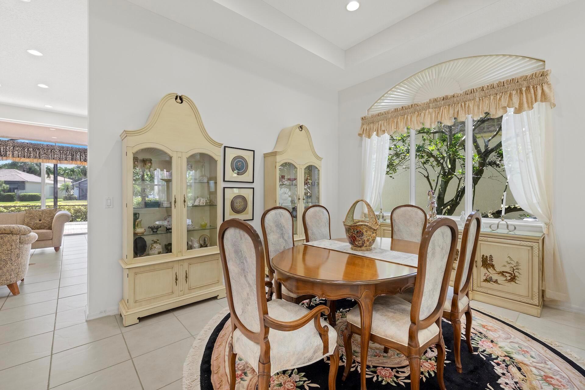 10910 Grande Boulevard W