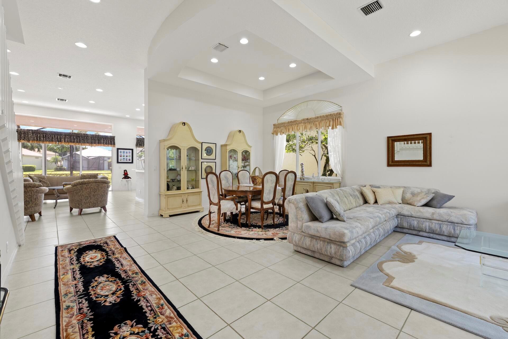 10910 Grande Boulevard W