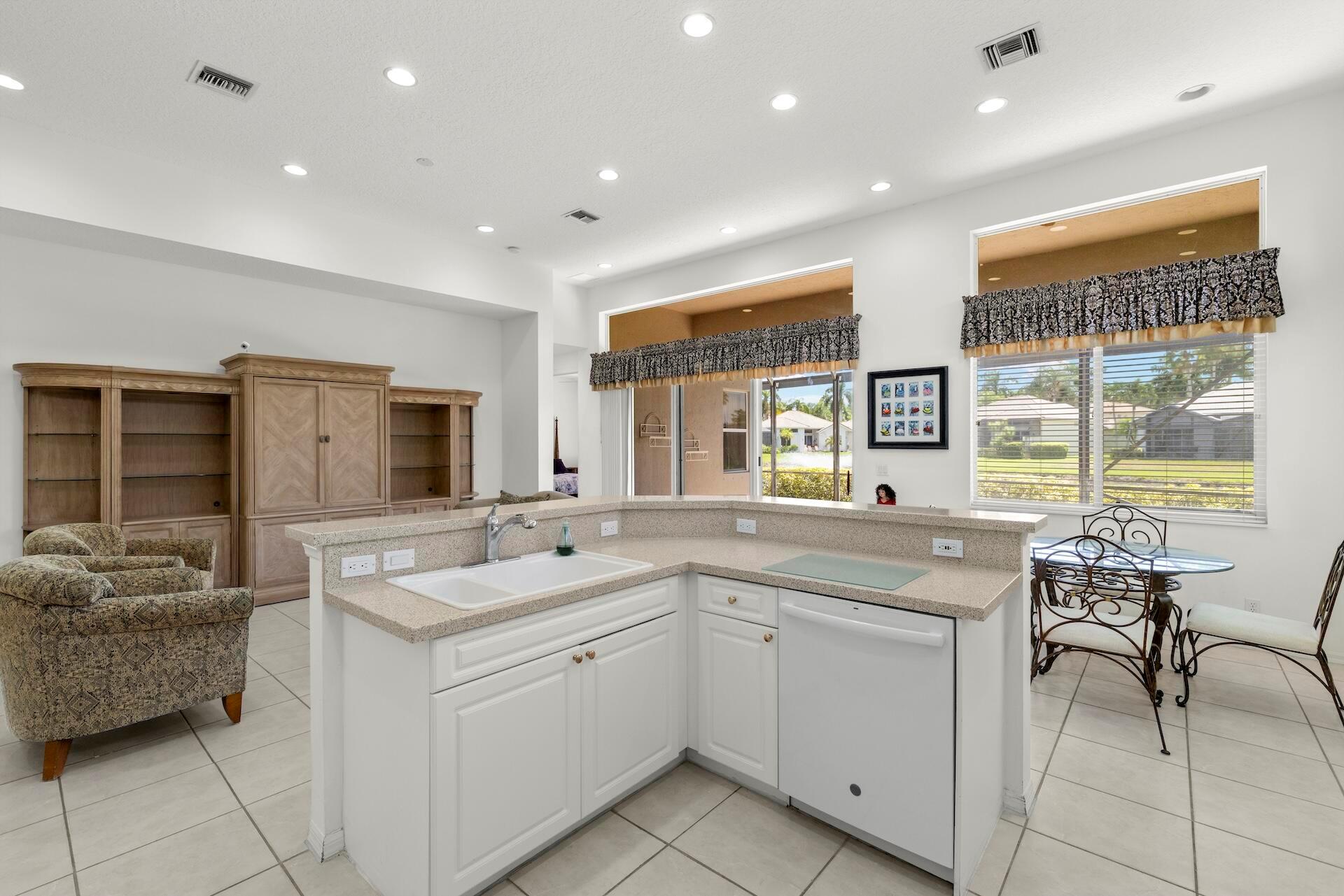 10910 Grande Boulevard W