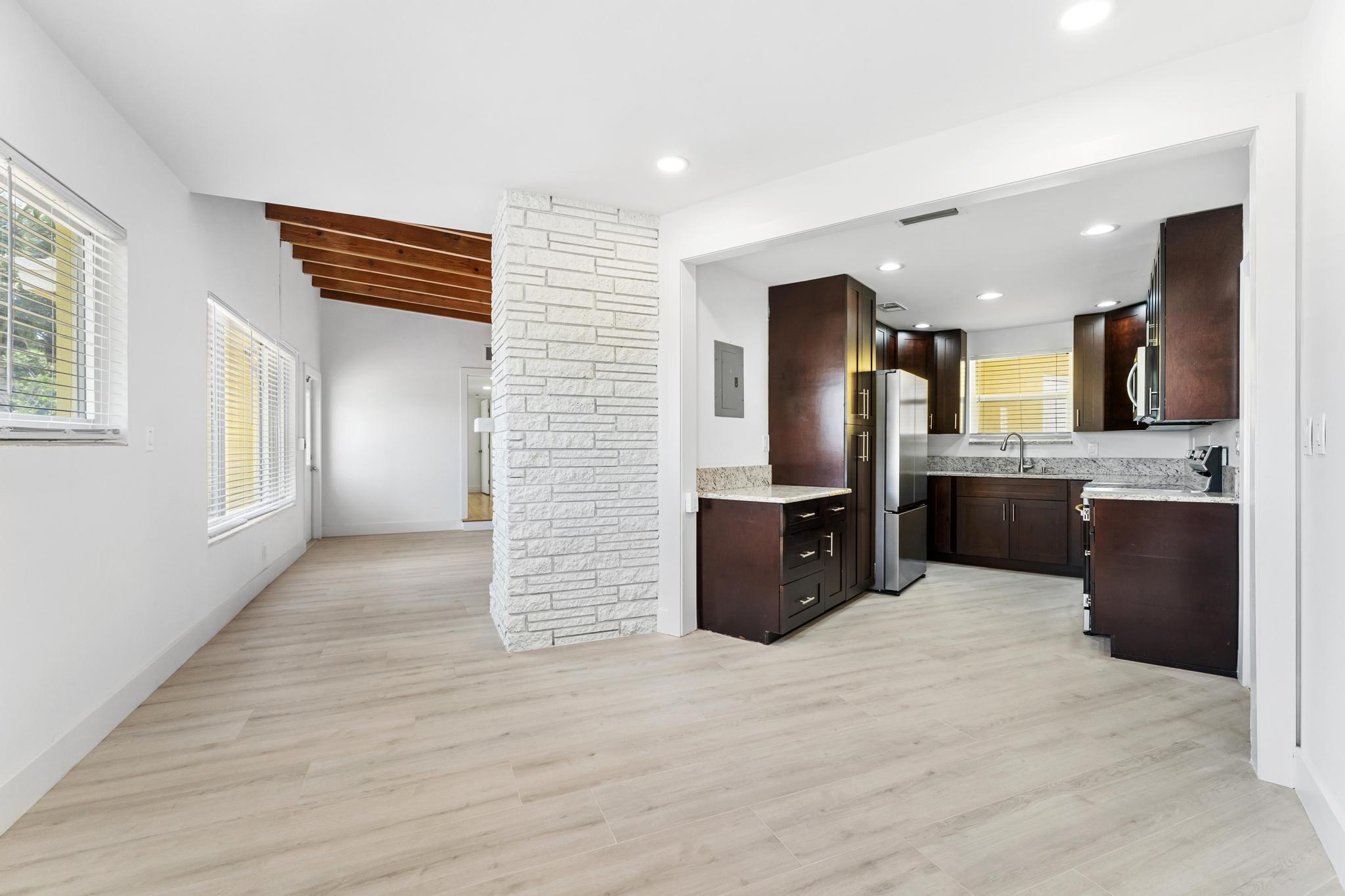 7531 Edgewater Circle