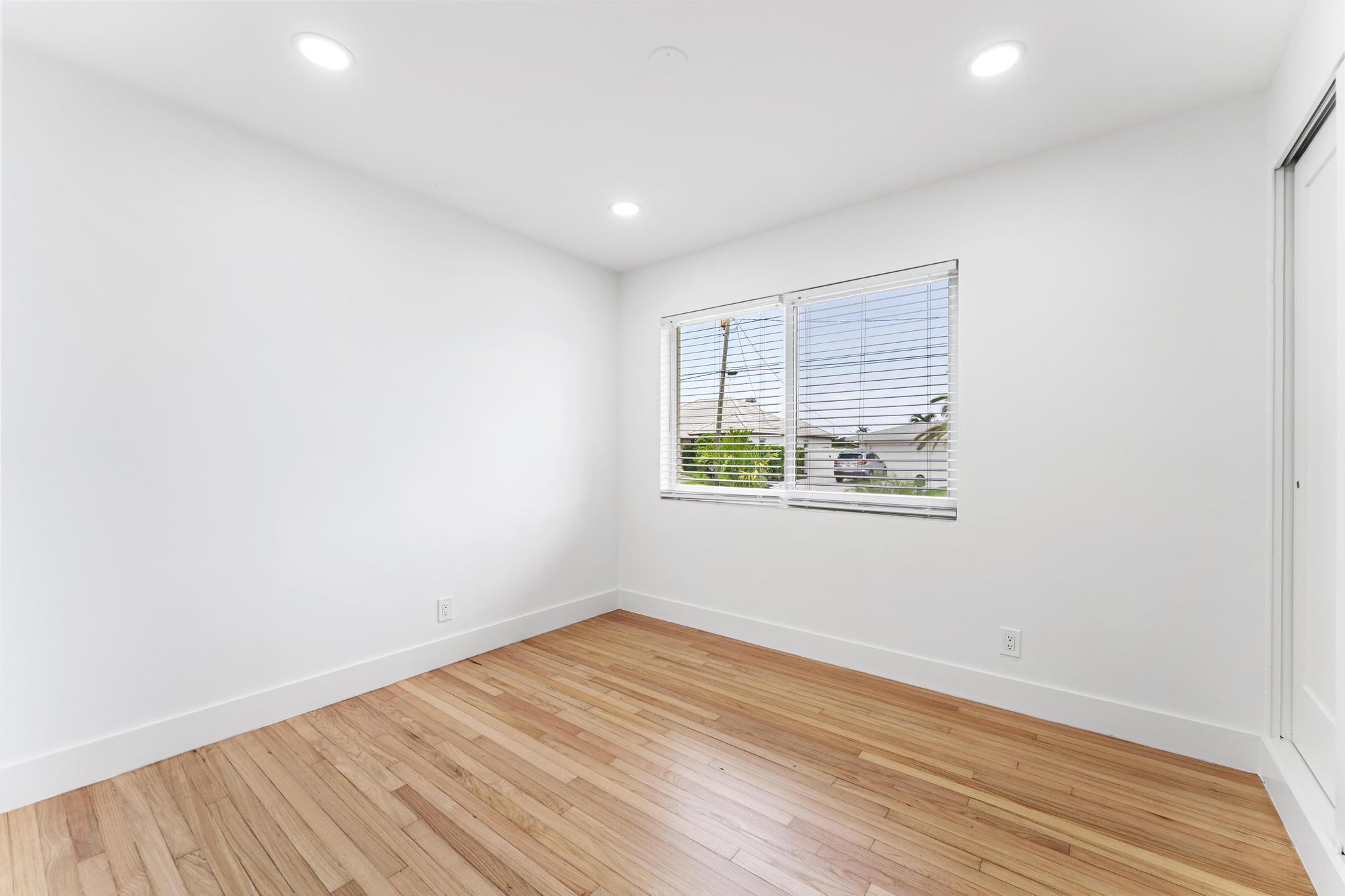 7531 Edgewater Circle
