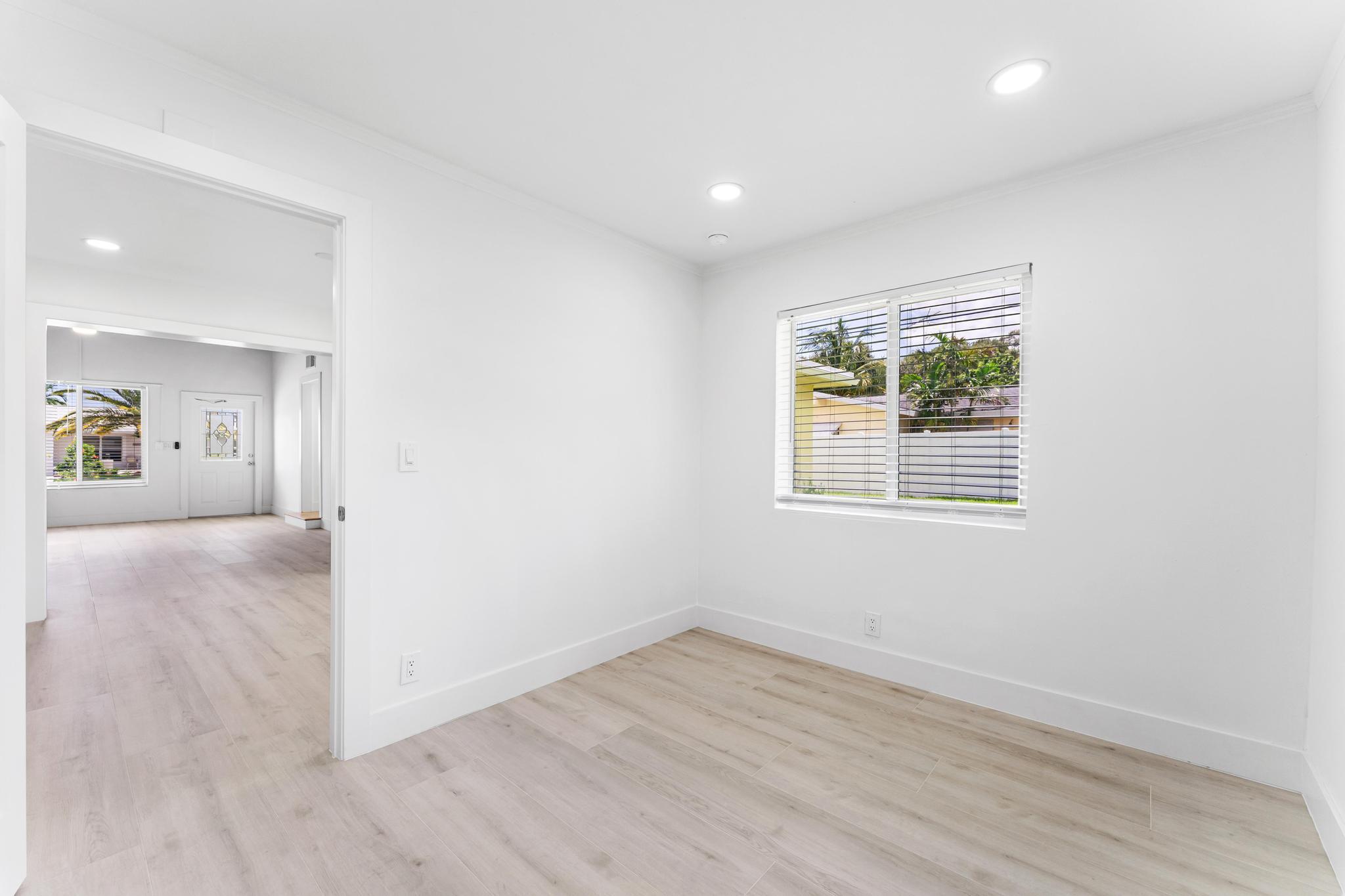 7531 Edgewater Circle