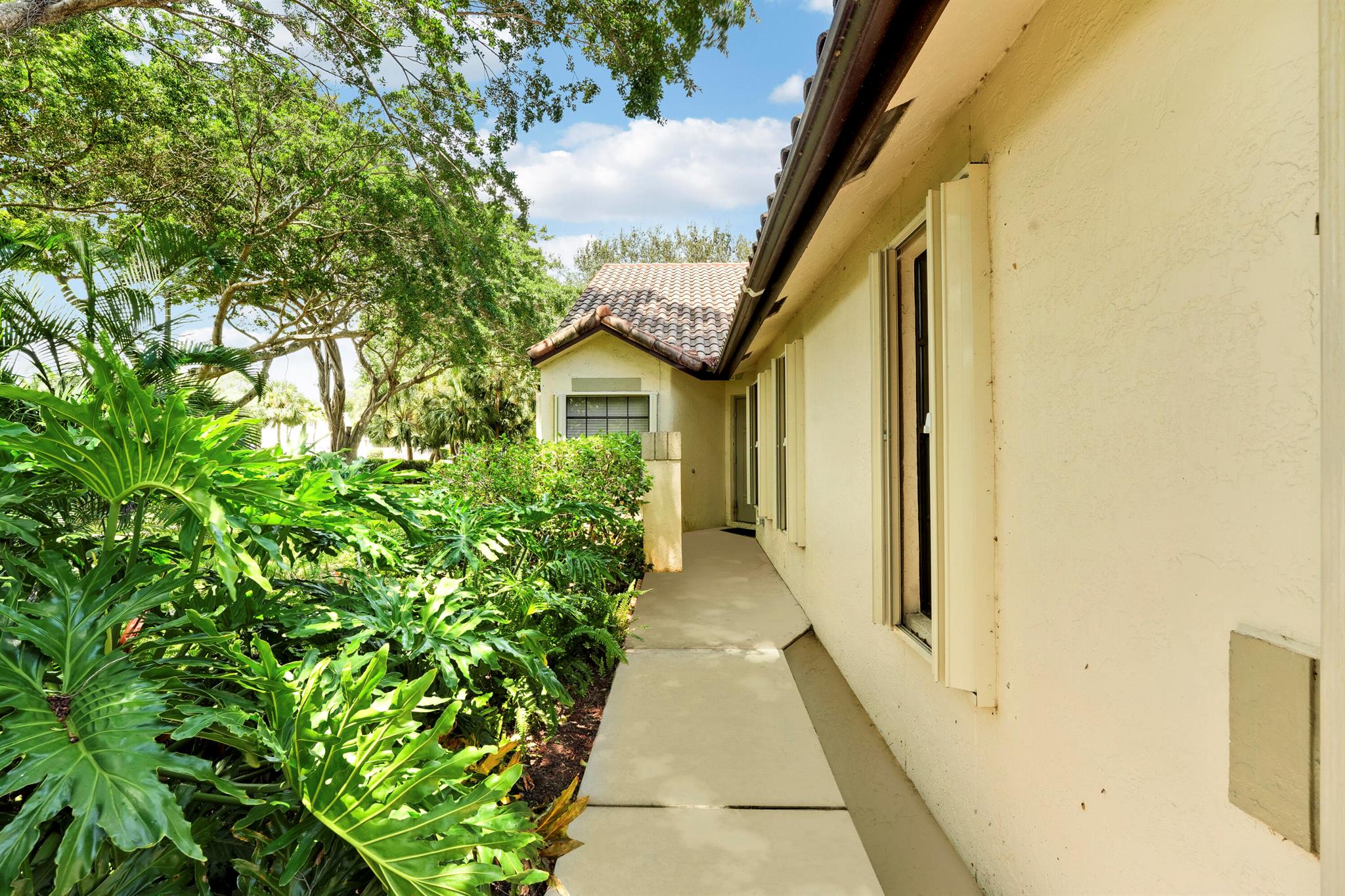 479 Ashwood Place
