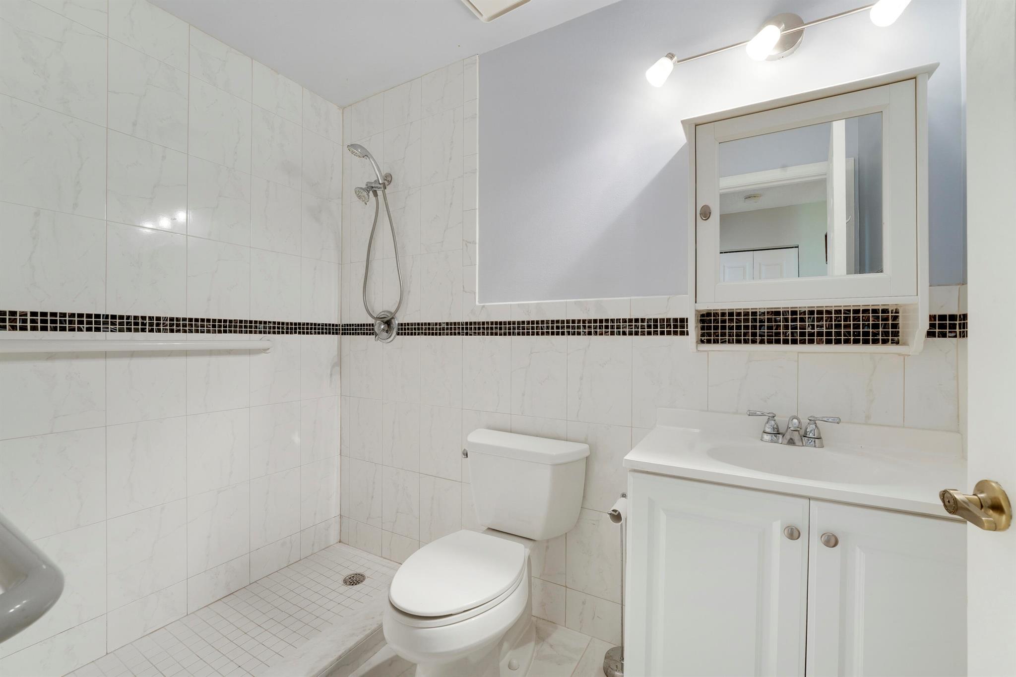 479 Ashwood Place