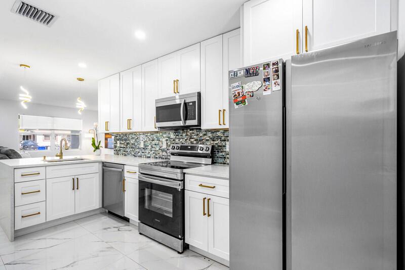 3837 NE 16th Terrace